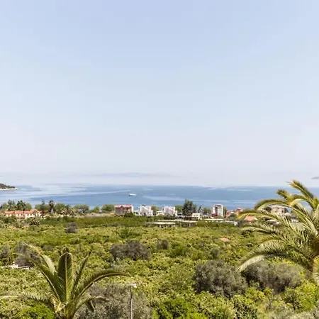 Epidavros - Dafni Stone & Garden Retreat بيت للعطل