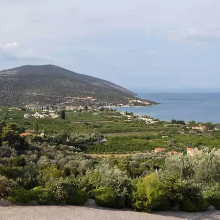 بيت للعطل Epidavros - Dafni Stone & Garden Retreat *